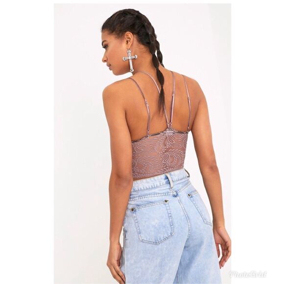 2/$30 Prettylittlething Indya Truffle Sheer Lace Choker Strap Crop Top Size US 0 - Picture 4 of 14